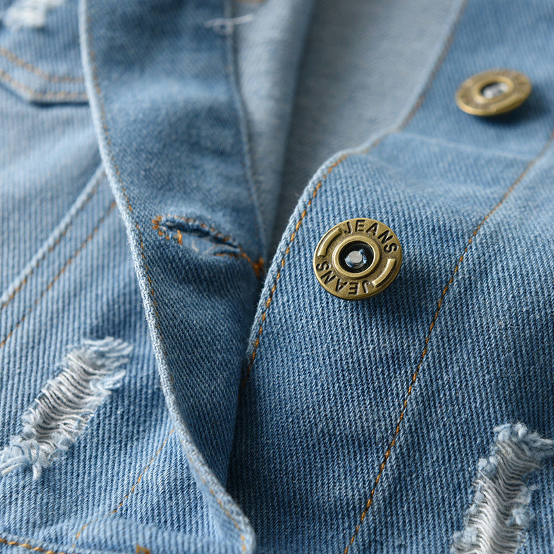 Veste en jean déchiré