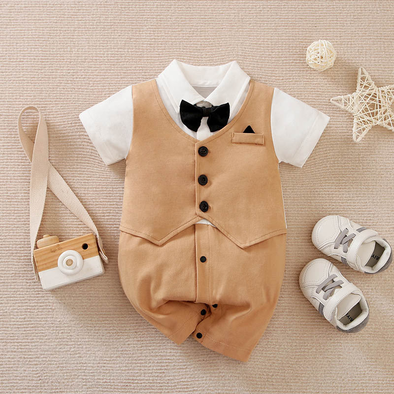 Ensemble style gentleman