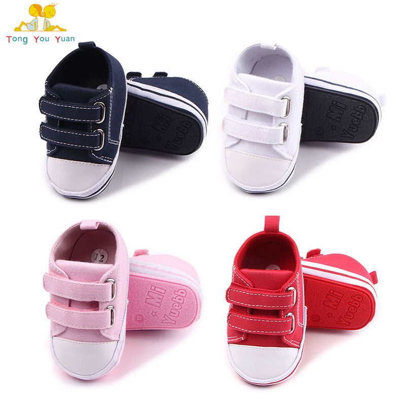 Chaussures en toile avec double fermeture velcro