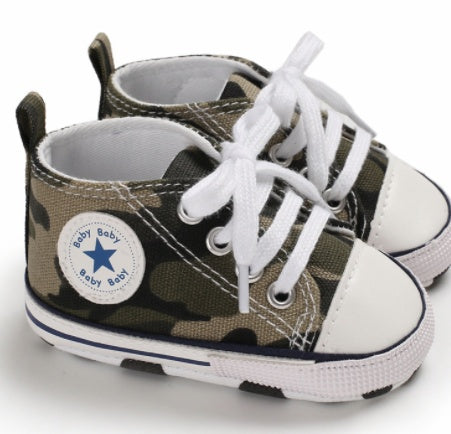 Chaussures à semelles souples en toile