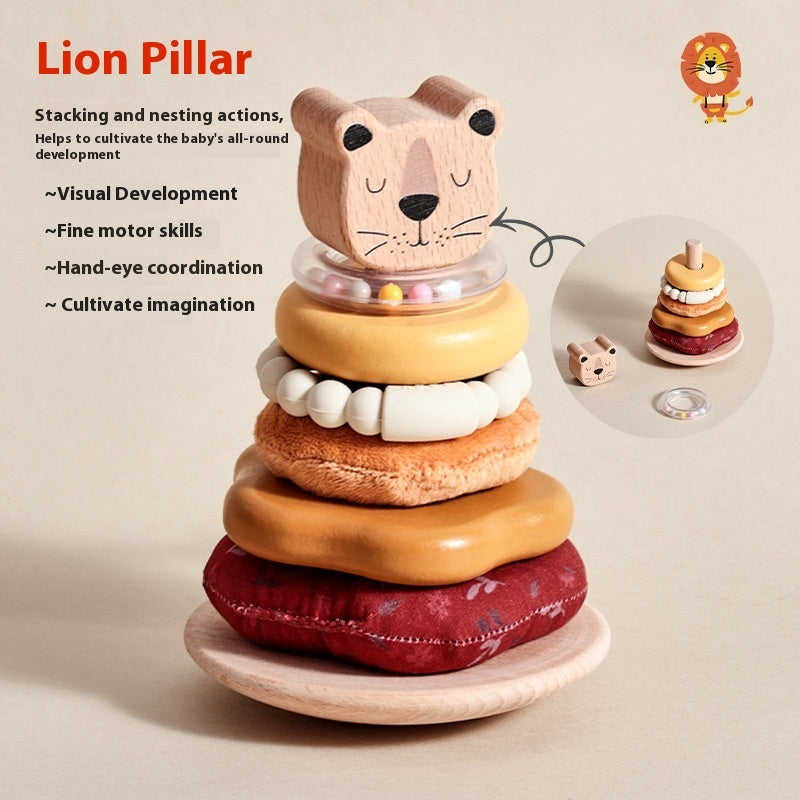 Tour en bois lion