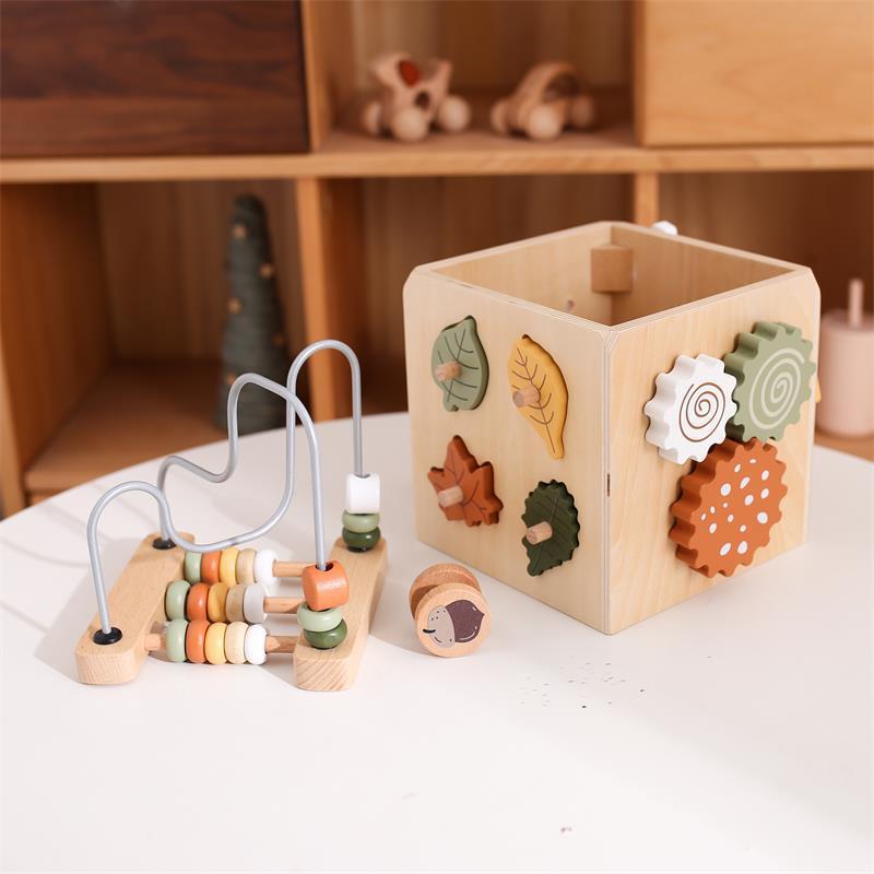 Cube en bois éducatif