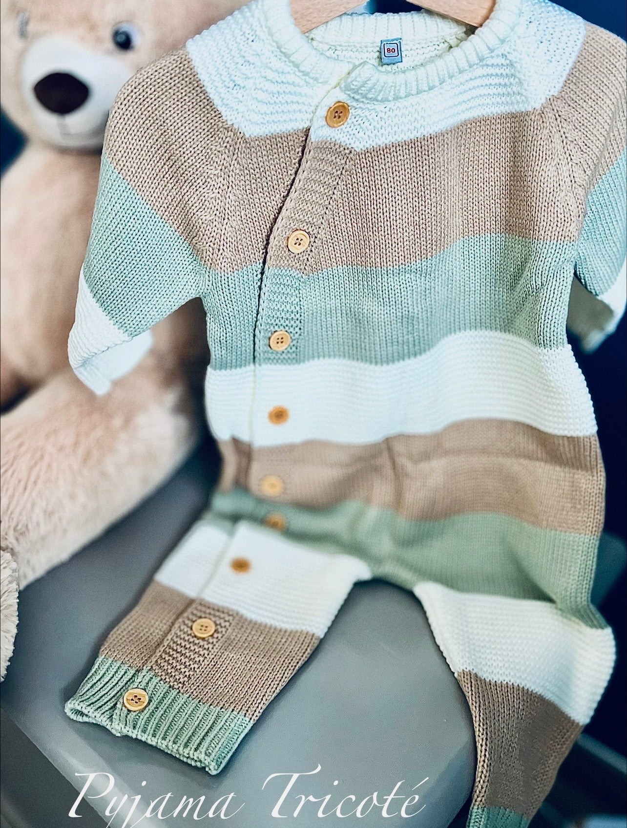 Pyjama une pièce rayée tricotée