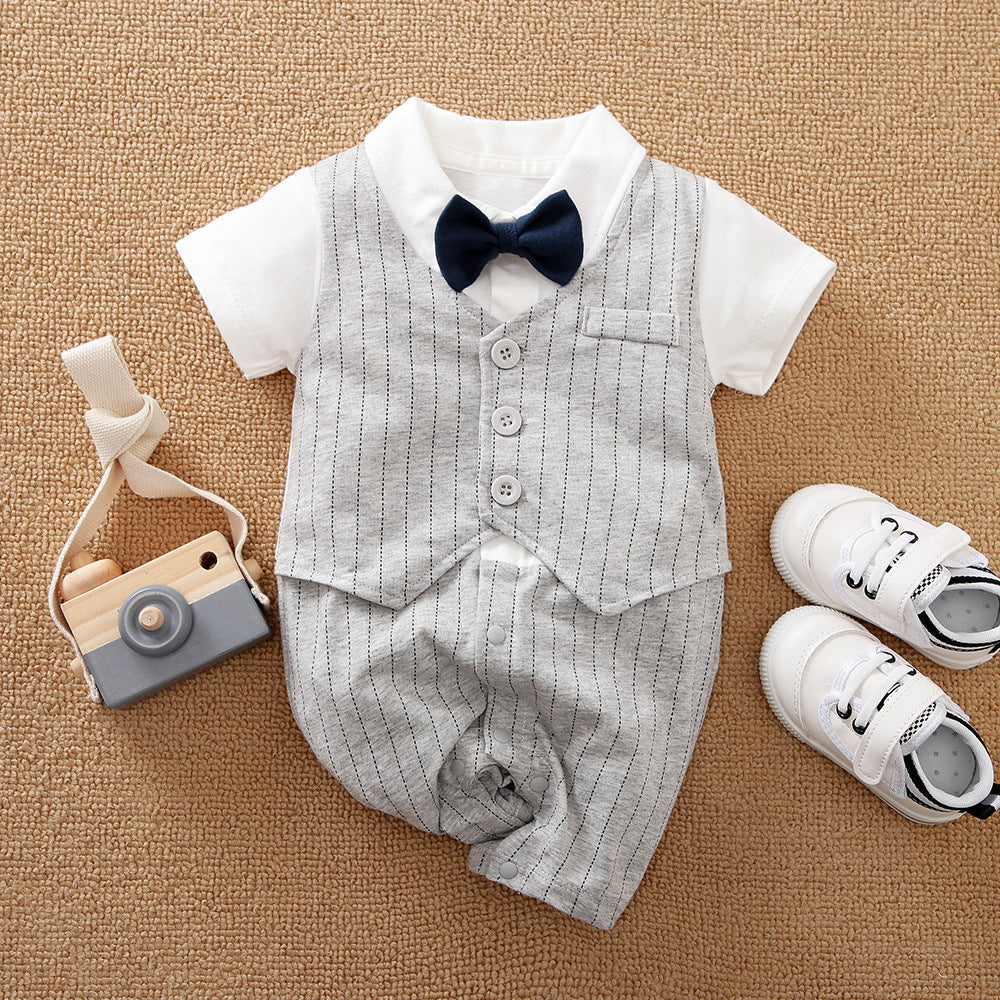 Ensemble style gentleman