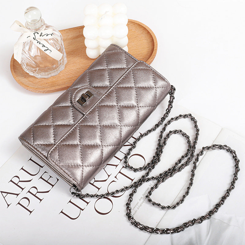 Sac à carreaux diamant brodés en cuir