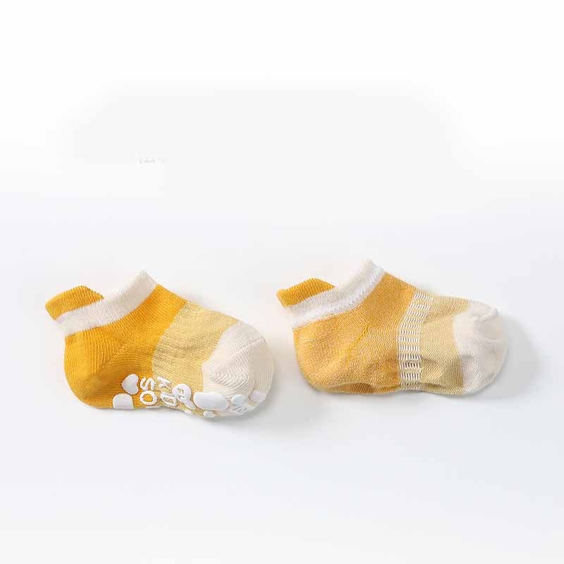 Chaussettes bateau à gros talons tridimensionnelles