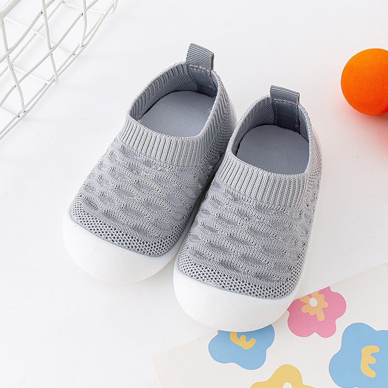 Chaussons pour bébé avec semelle souple, surface en maille tricotée à volants, respirantes